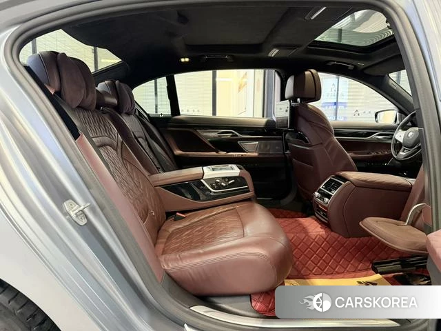 BMW 7 series 2021 Темно-серый из Китая, фото 3