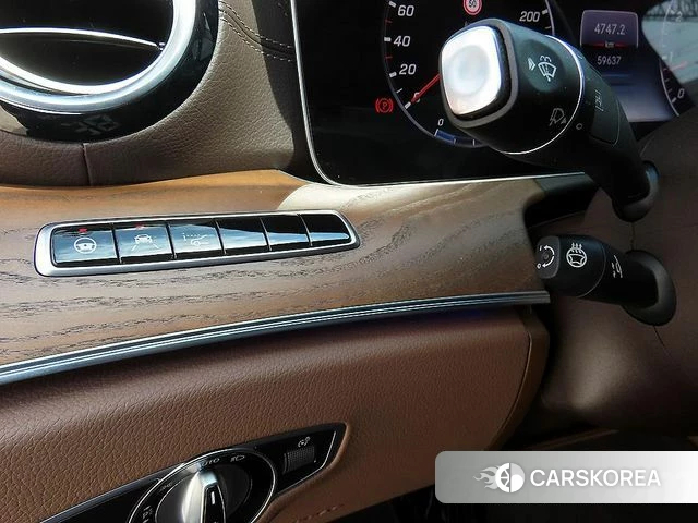 Mercedes-Benz E-Class W213 2020 Белый из Кореи, фото 3
