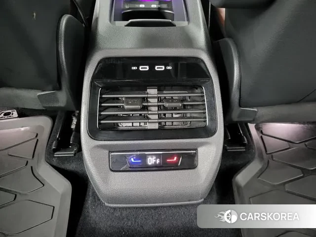 Volkswagen ID.4 2023 Черный из Кореи, фото 3