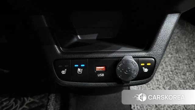 Kia The New Kia Ray EV 2023 Белый из Кореи, фото 3