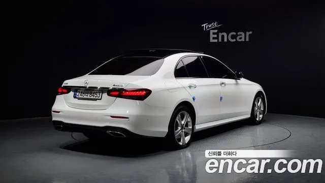 Mercedes-Benz E-Class W213 2022 Белый из Кореи, фото 3