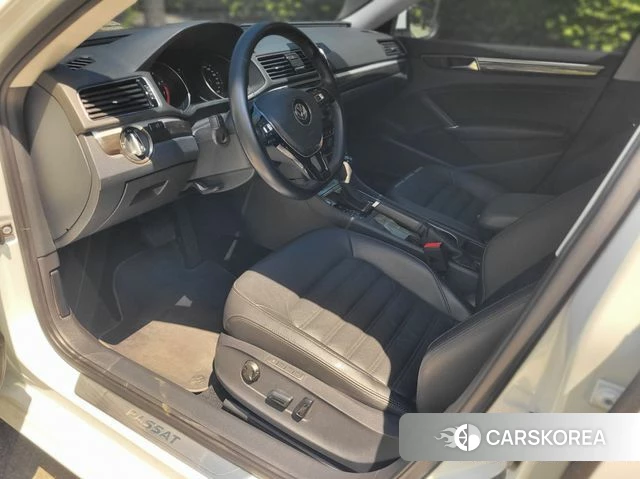 Volkswagen The New Passat 2018 Белый из Кореи, фото 3