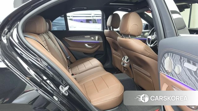 Mercedes-Benz E-Class W213 2021 Черный из Кореи, фото 3