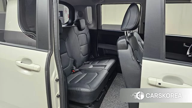 Kia The New Kia Ray EV 2023 Жемчужный цвет из Кореи, фото 3