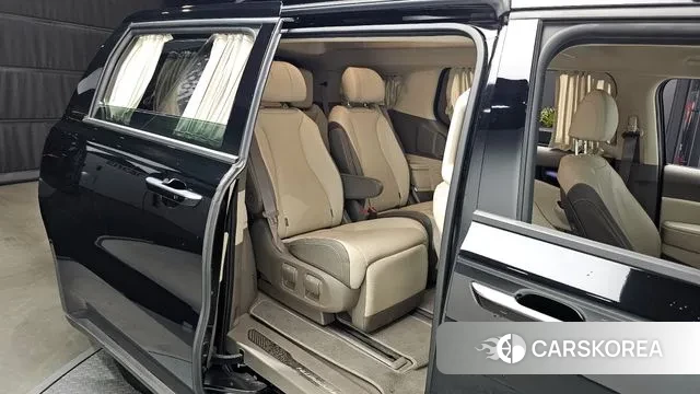 Kia Carnival 4th generation 2022 Черный из Кореи, фото 3