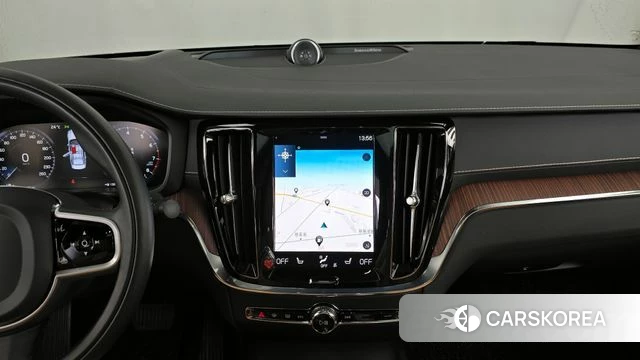 Volvo S60 3rd generation 2021 Белый из Кореи, фото 3