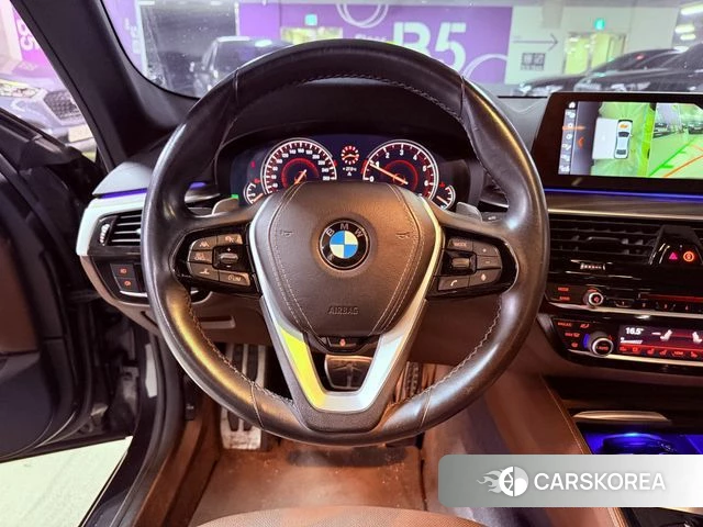 BMW 5 Series (G30) 2018 Серый из Кореи, фото 3