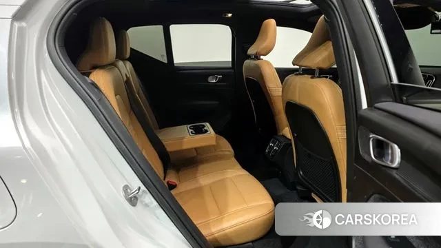 Volvo XC40 2022 Белый из Кореи, фото 3