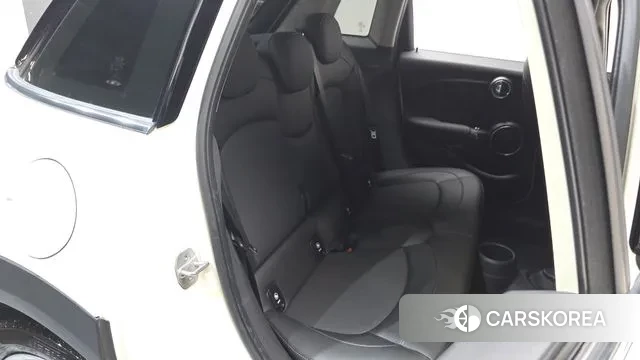 Mini Cooper 2021 Жемчужный цвет из Кореи, фото 3