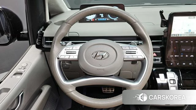 Hyundai Staria 2023 Черный из Кореи, фото 3