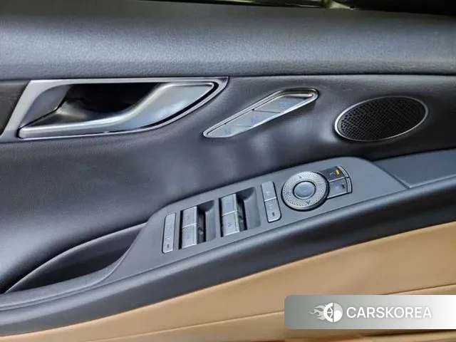 Genesis G80 (RG3) 2023 Черный из Кореи, фото 3