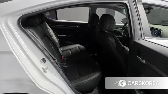 Hyundai Avante AD 2018 Белый из Кореи, фото 3