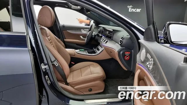 Mercedes-Benz E-Class W213 2022 Синий из Кореи, фото 3