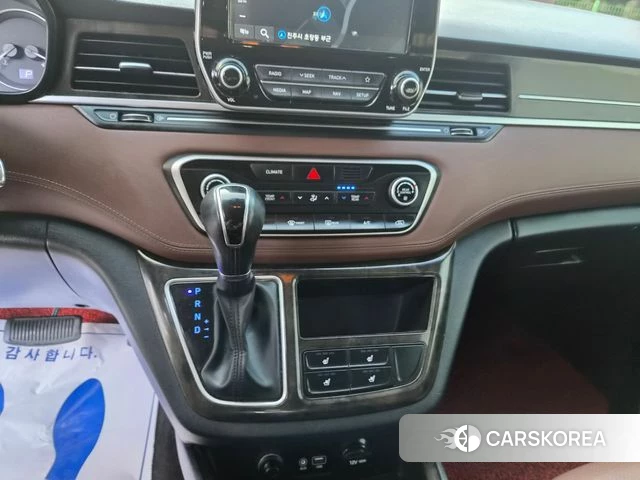 Hyundai The New Grand Starex 2018 Серебристо-серый из Кореи, фото 3