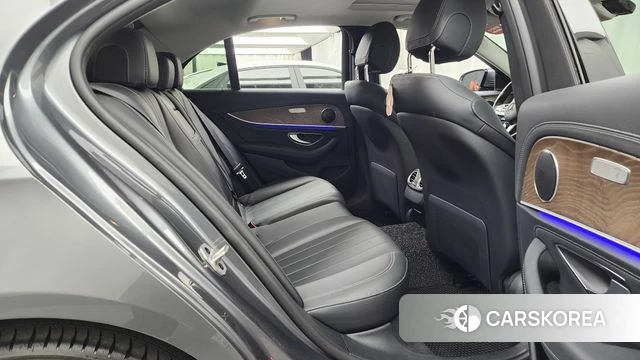 Mercedes-Benz E-Class W213 2019 Серый из Кореи, фото 3