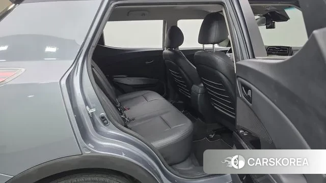 Ssangyong Berry New Tivoli 2021 Светло-серебряный цвет из Кореи, фото 3