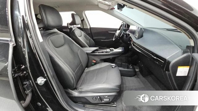 Kia EV6 2022 Черный из Кореи, фото 3