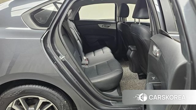 Kia The New K3 2nd generation 2021 Серый из Кореи, фото 3