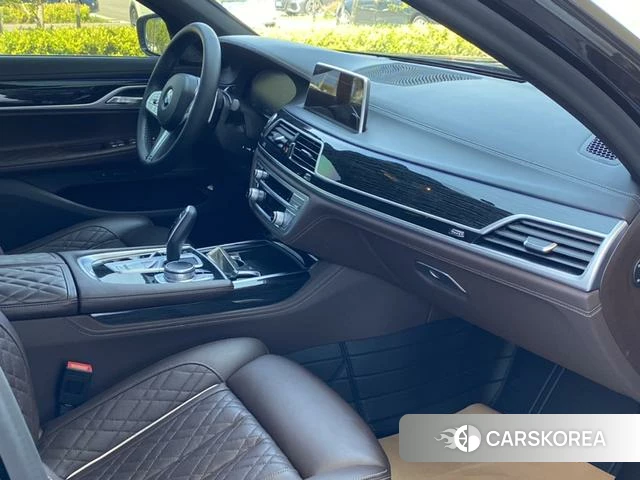 BMW 7 series 2021 Черный из Китая, фото 3
