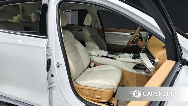 Hyundai The New Grandeur IG Hybrid 2021 Белый из Кореи, фото 3