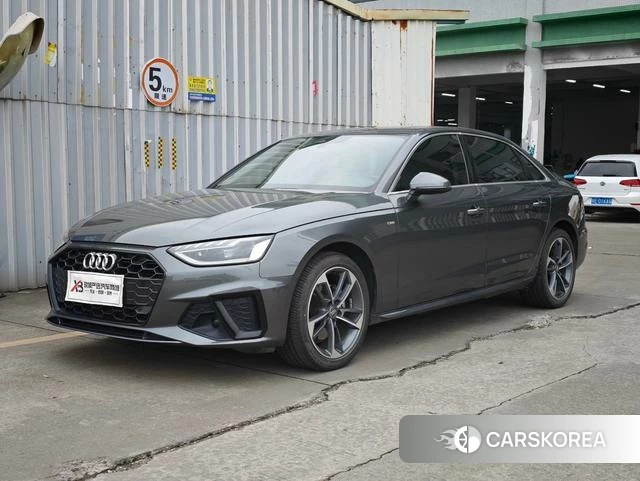 Audi A4L 2021 Серебристо-серый из Китая, фото 3