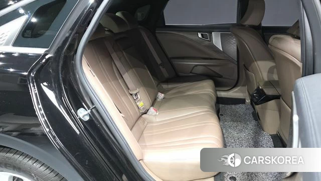 Kia K8 2022 Черный из Кореи, фото 3