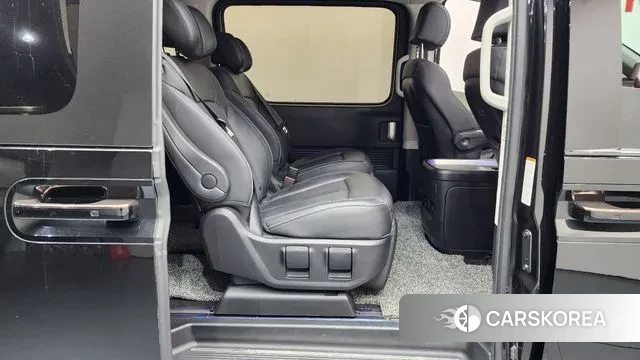 Hyundai Staria 2021 Черный из Кореи, фото 3