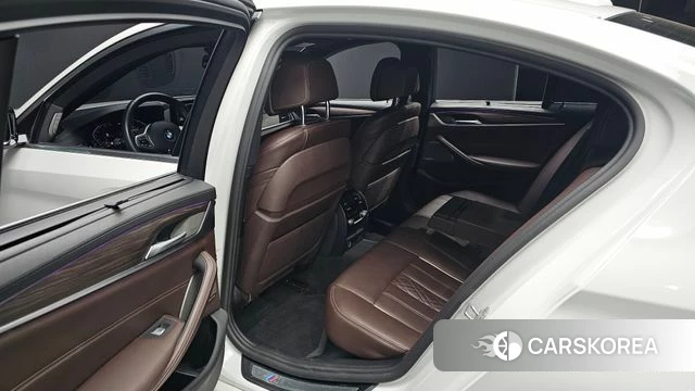 BMW 5 Series (G30) 2020 Белый из Кореи, фото 3