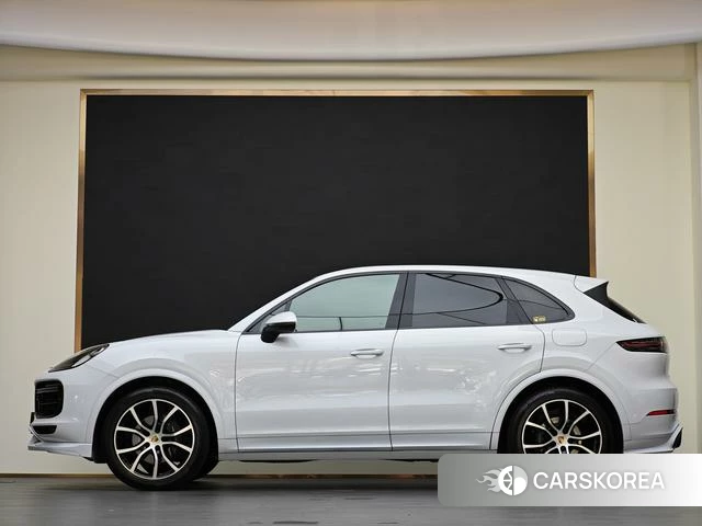 Porsche Cayenne E-Hybrid 2022 Белый из Китая, фото 3