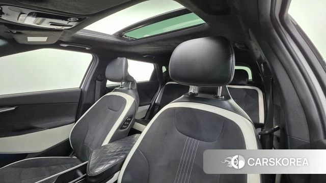 Kia EV6 2023 Белый из Кореи, фото 3