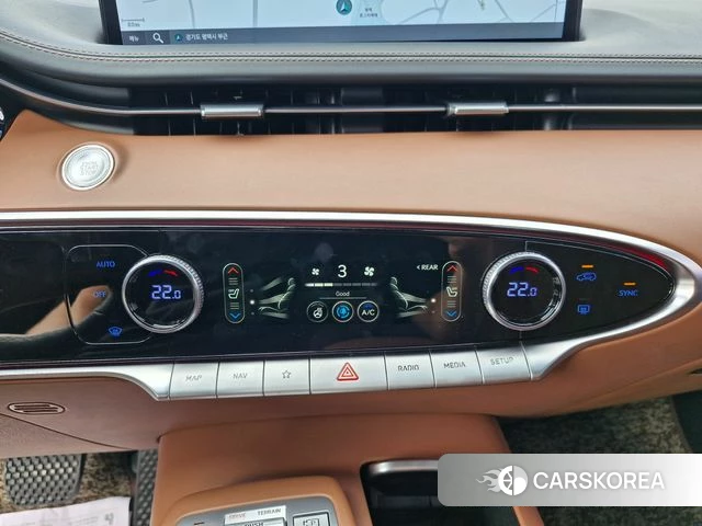 Genesis GV70 2021 Черный из Кореи, фото 3