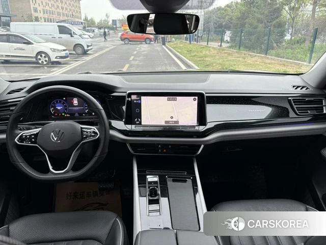 Volkswagen Tourang 2023 Черный из Китая, фото 3