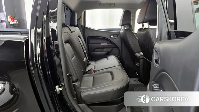 Chevrolet (GM Daewoo) Real New Colorado 2022 Черный из Кореи, фото 3