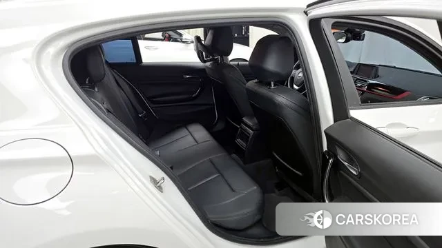 BMW 1 Series (F20) 2018 Белый из Кореи, фото 3