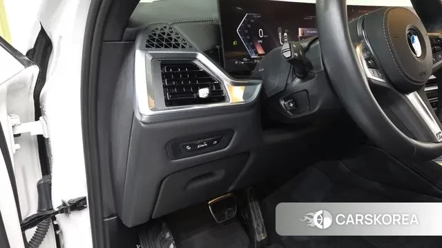 BMW X6 (G06) 2025 Белый из Кореи, фото 3