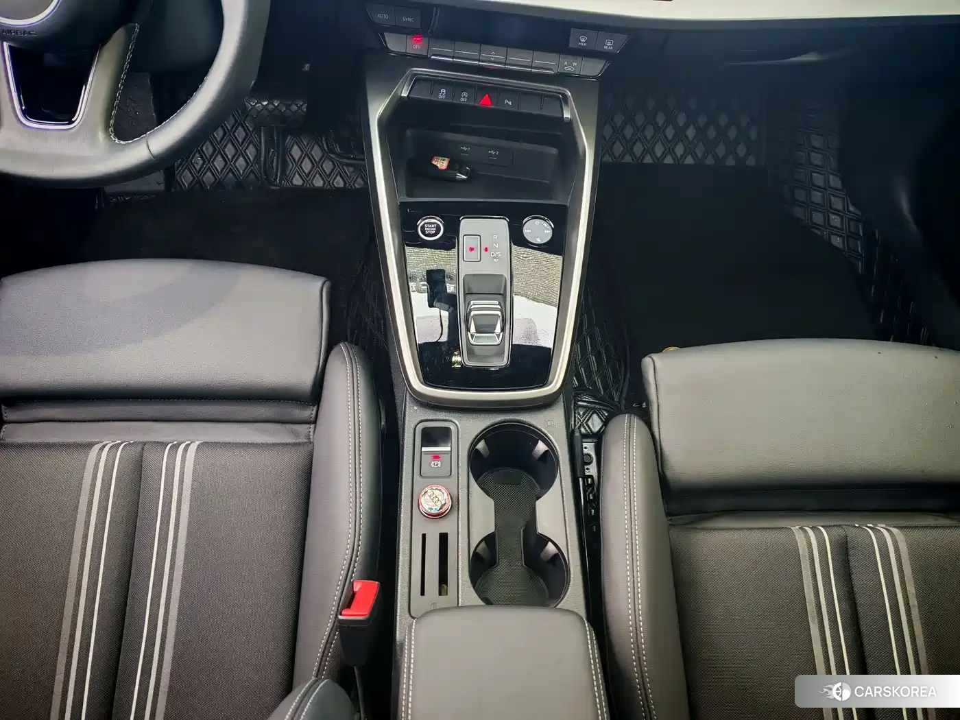 Audi A3 2023 Белый из Китая, фото 3