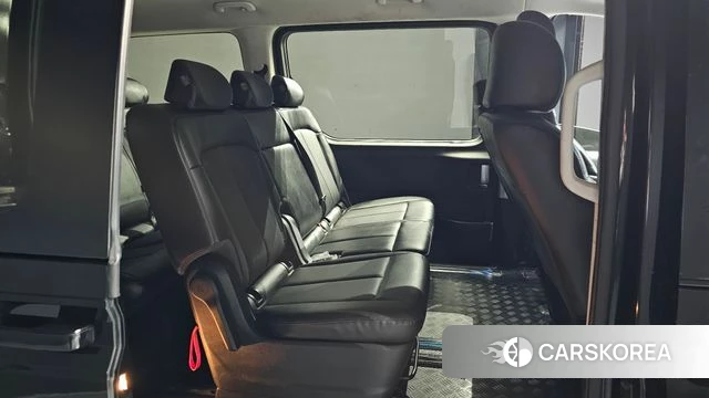 Hyundai Staria 2022 Черный из Кореи, фото 3