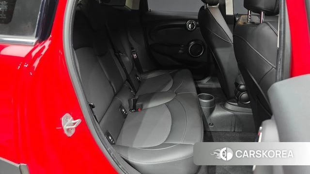 Mini Cooper 2021 Красный из Кореи, фото 3