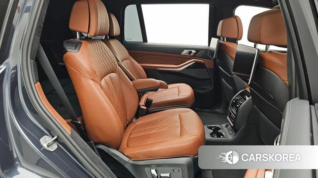 BMW X7 (G07) 2022 Серый из Кореи, фото 3