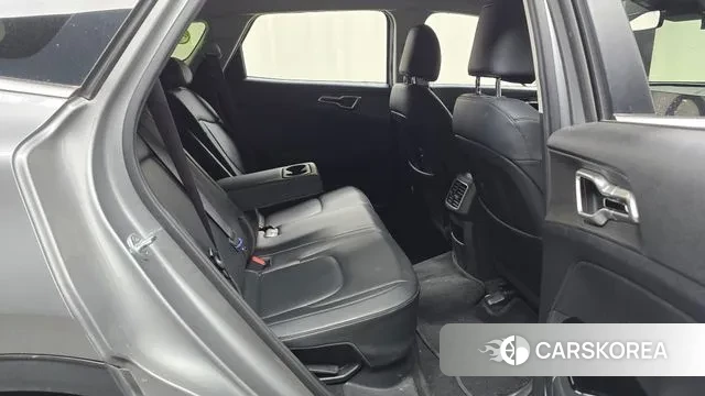 Kia Sportage 5th Generation Hybrid 2022 Серебряный из Кореи, фото 3