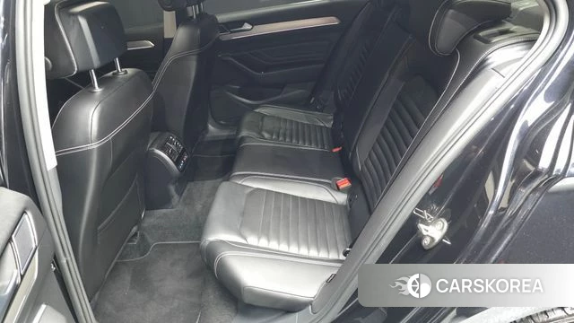 Volkswagen Passat GT (B8) 2021 Черный из Кореи, фото 3
