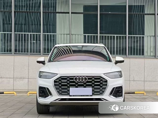 Audi Q5L 2022 Белый из Китая, фото 3