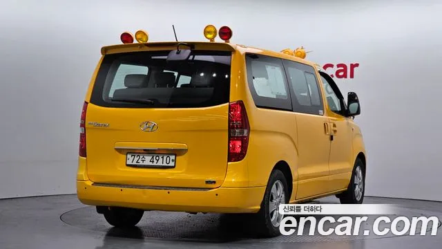 Hyundai The New Grand Starex 2018 Желтый из Кореи, фото 3