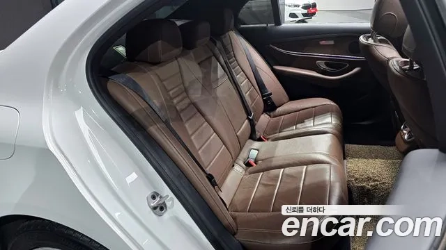 Mercedes-Benz E-Class W213 2021 Белый из Кореи, фото 3