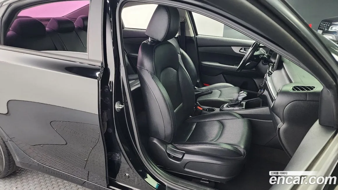 Kia Come New K3 id 2071906 из Кореи 3