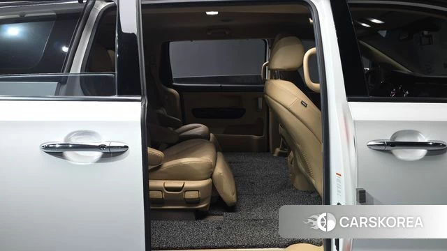 Kia The New Carnival 2019 Белый из Кореи, фото 3