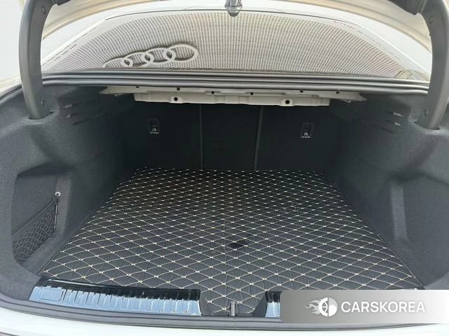 Audi A5L 2025 Белый из Китая, фото 3