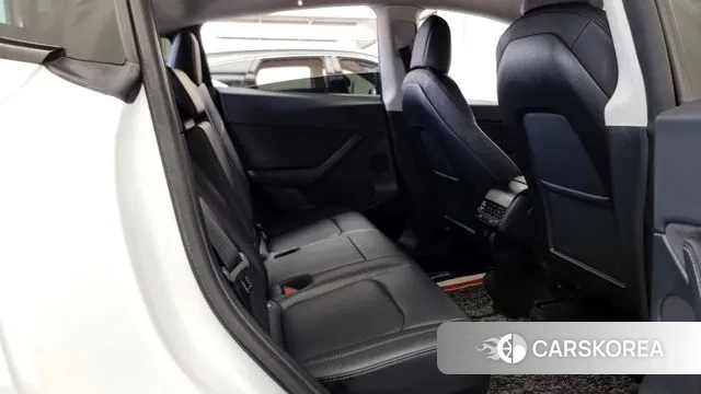 Tesla Model Y 2021 Белый из Кореи, фото 3