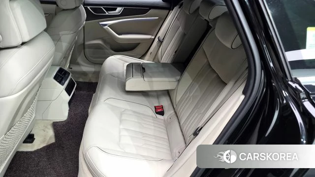 Audi A6 (C8) 2022 Черный из Кореи, фото 3