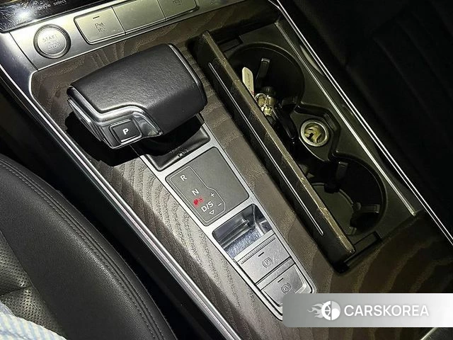 Audi A6 (C8) 2019 Черный из Кореи, фото 3